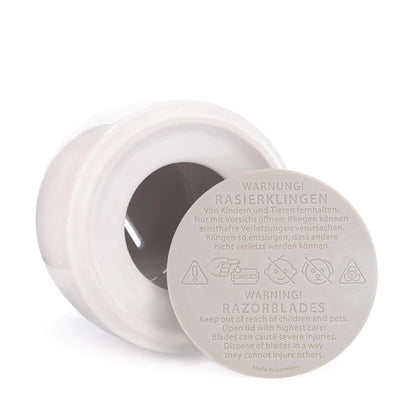 MÜHLE Porcelain Blade Bank: Elegant White Razor Blade Collector