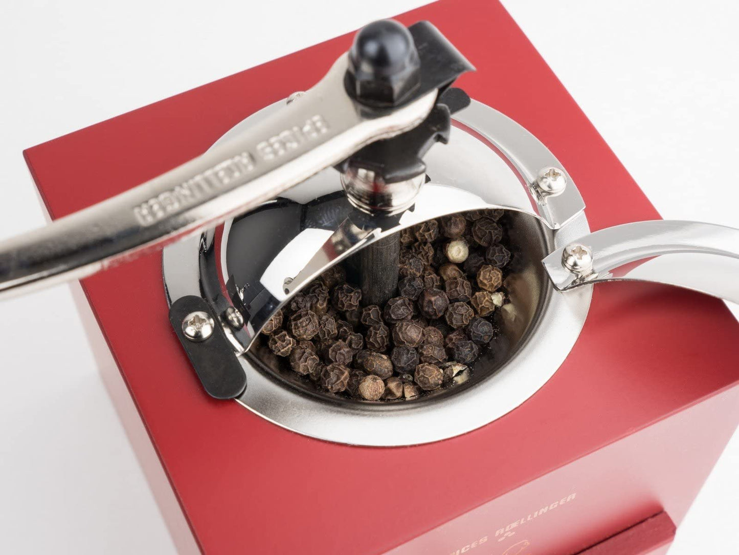 Plastic-Free Beechwood & Steel Pepper Mill, Lifetime Mechanism – Peugeot Olivier Roellinger