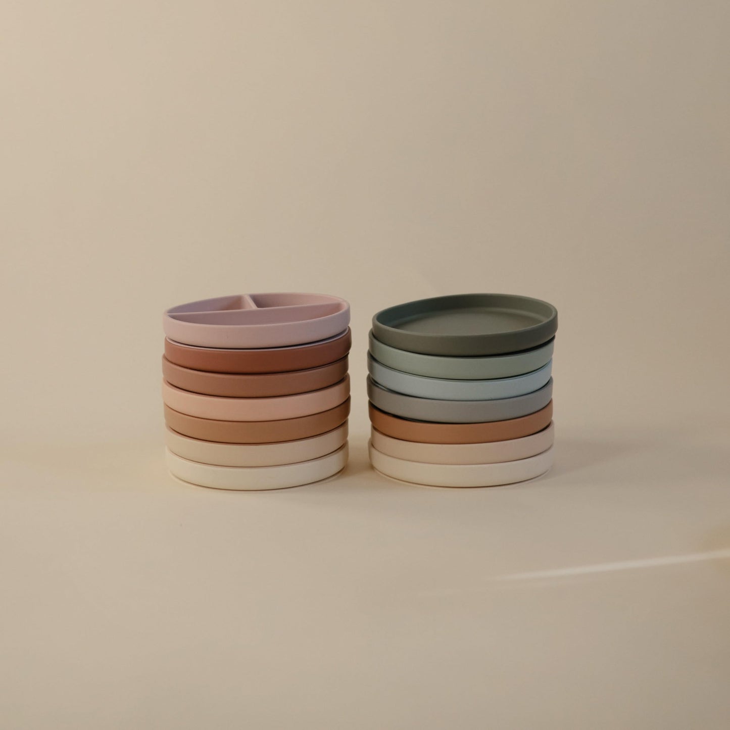mushie 100% Food-Grade Silicone Divided Suction Plate