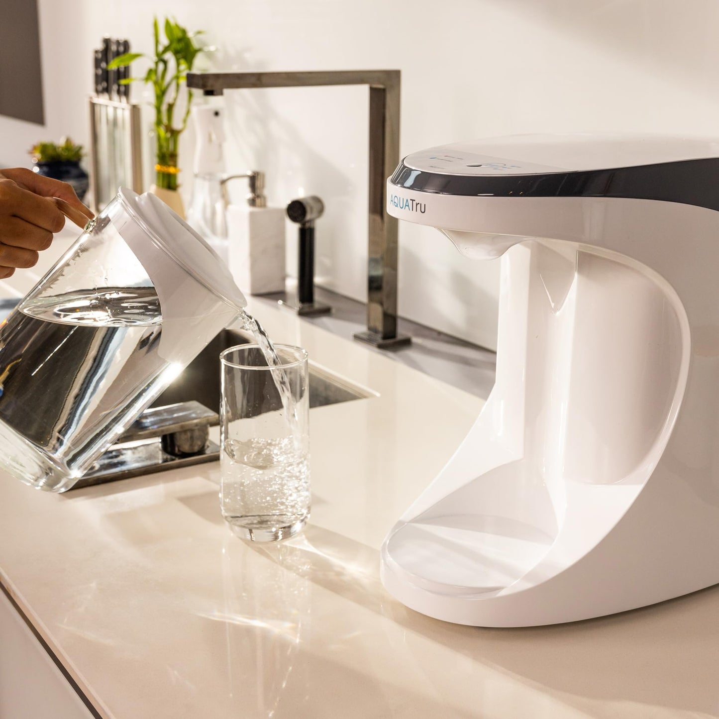 PFAS & Lead Countertop RO Purifier, Glass Carafe – AquaTru Carafe