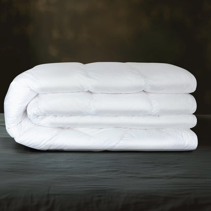 ComfyDown RoyalRest Comforter: 750+ Fill Power Luxury Goose Down