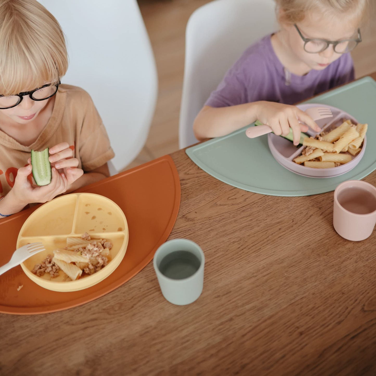 mushie 100% Food-Grade Silicone Divided Suction Plate