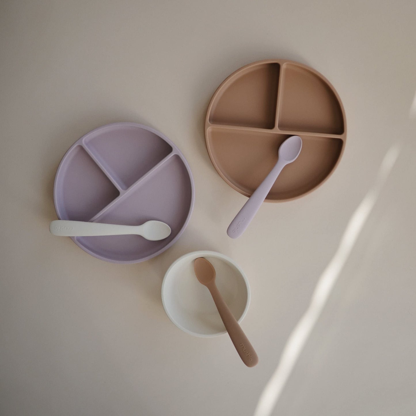 mushie 100% Food-Grade Silicone Divided Suction Plate