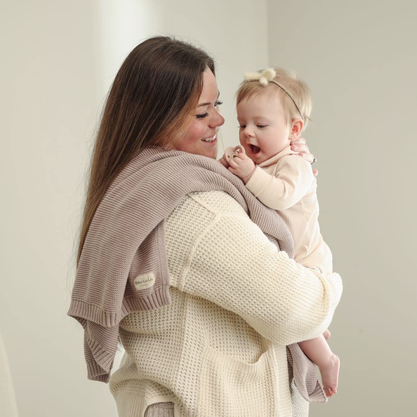 Bleu La La Heritage Knit Blanket: 100% Organic Cotton Luxury