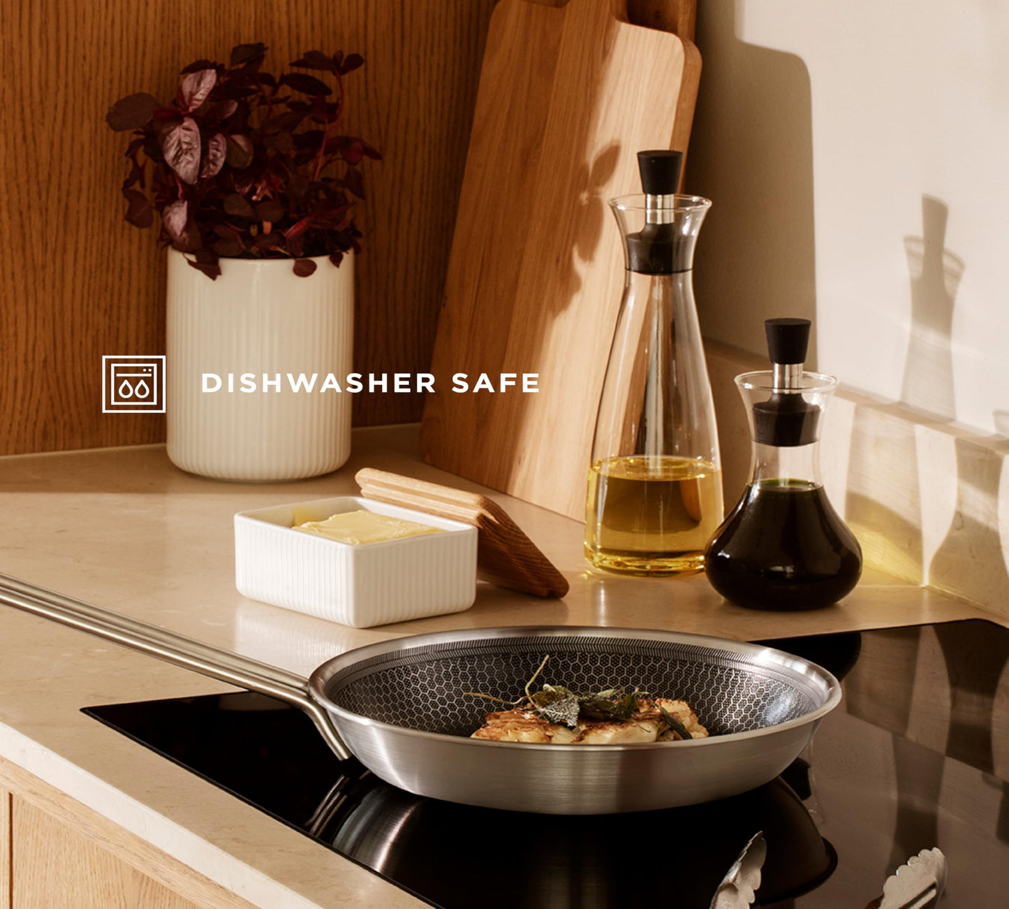 Plastic-Free Borosilicate Glass Oil & Vinegar Carafe – Eva Solo