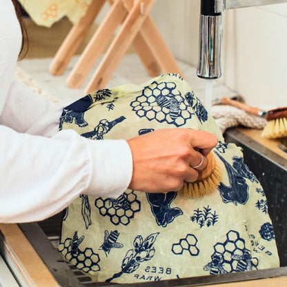Plastic-Free Vegan Reusable Food Wrap Roll – Bee's Wrap