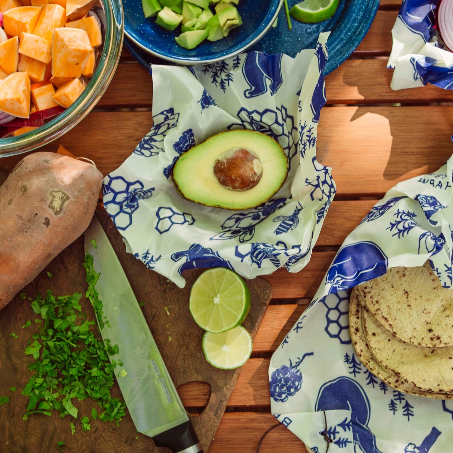 Plastic-Free Vegan Reusable Food Wrap Roll – Bee's Wrap