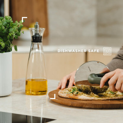Plastic-Free Borosilicate Glass Oil & Vinegar Carafe – Eva Solo