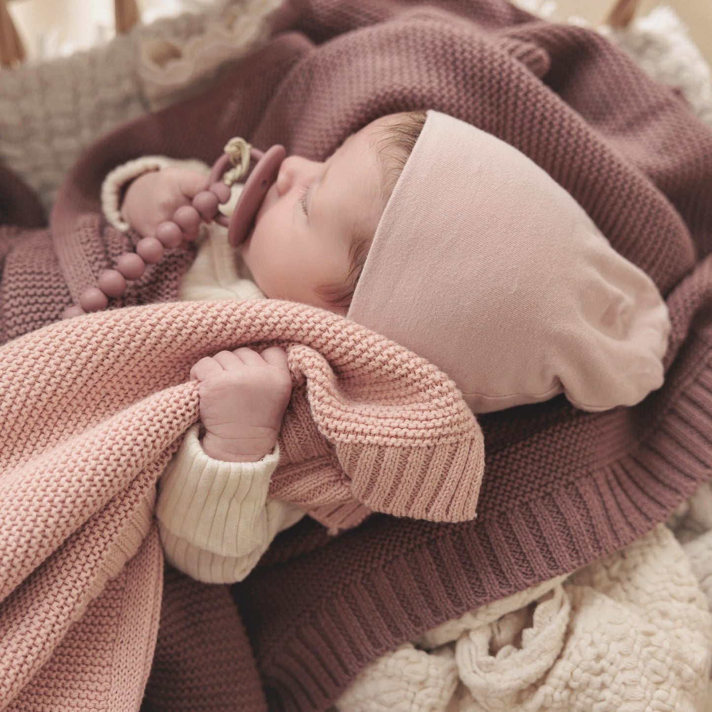 Bleu La La Heritage Knit Blanket: 100% Organic Cotton Luxury