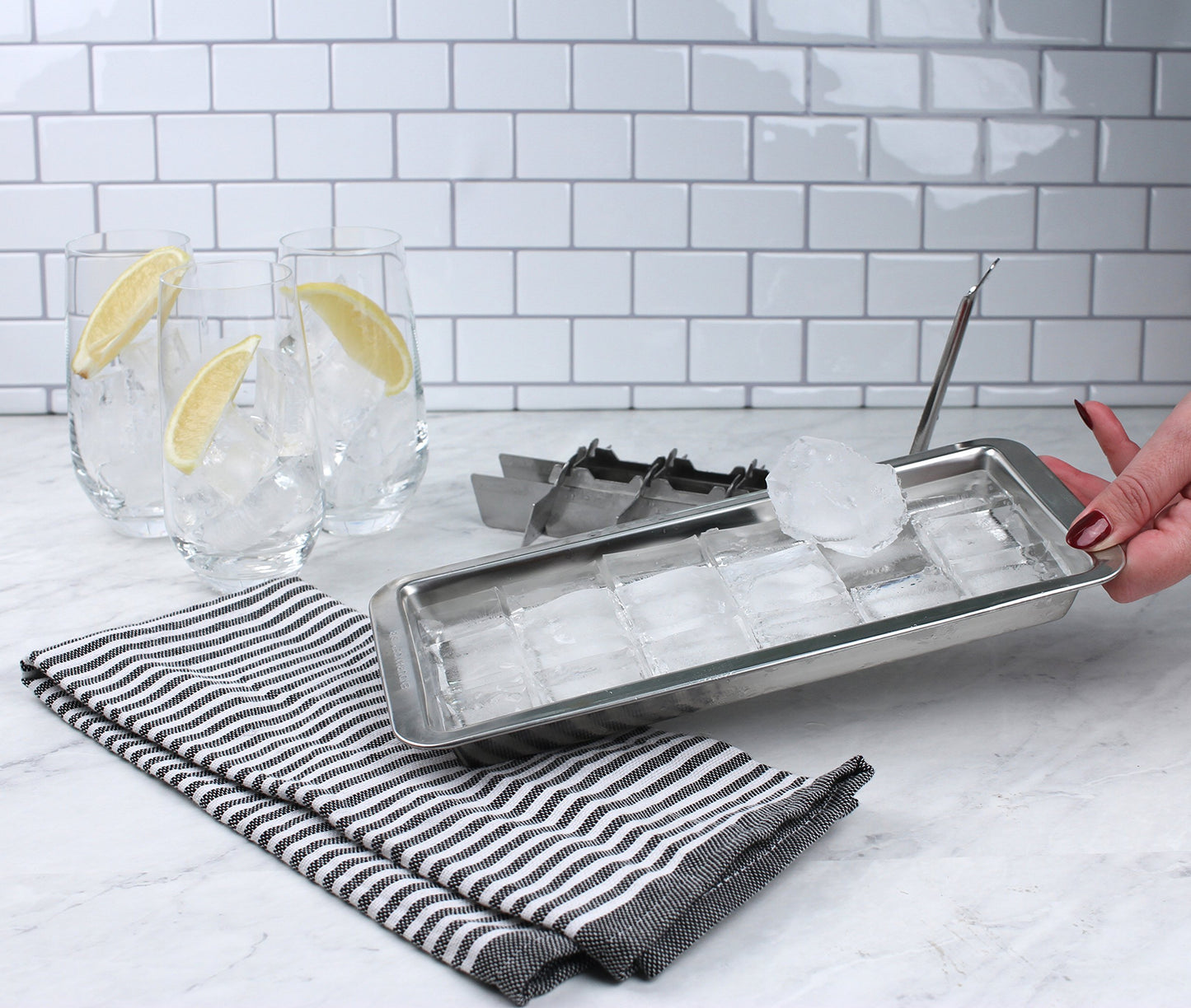 Microplastic-Free Stainless Steel Ice Cube Tray – RSVP Endurance