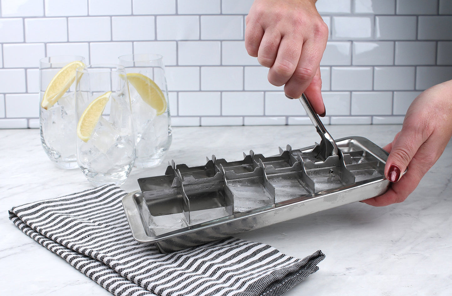 Microplastic-Free Stainless Steel Ice Cube Tray – RSVP Endurance