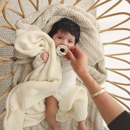 Bleu La La Heritage Knit Blanket: 100% Organic Cotton Luxury
